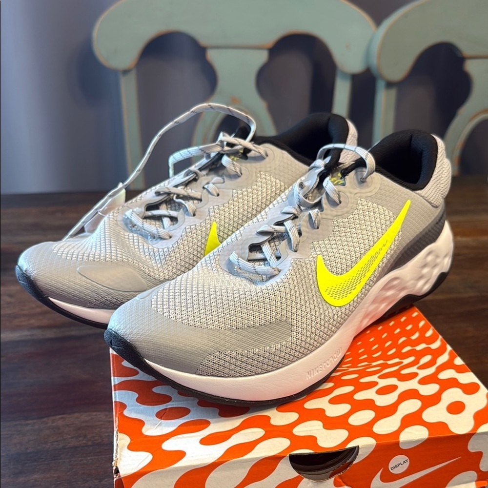 Nike Light Gray and Neon Yellow Running Shoes